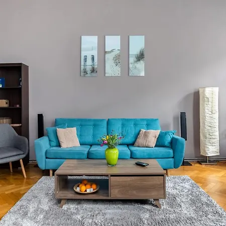 Stylish Kronstadt Apartment *