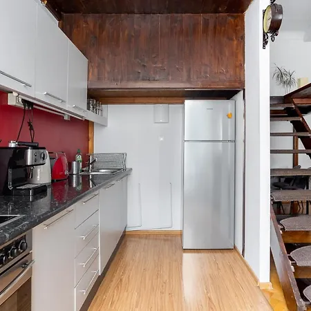 Stylish Studio Kronstadt *