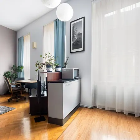 Stylish Studio Kronstadt *